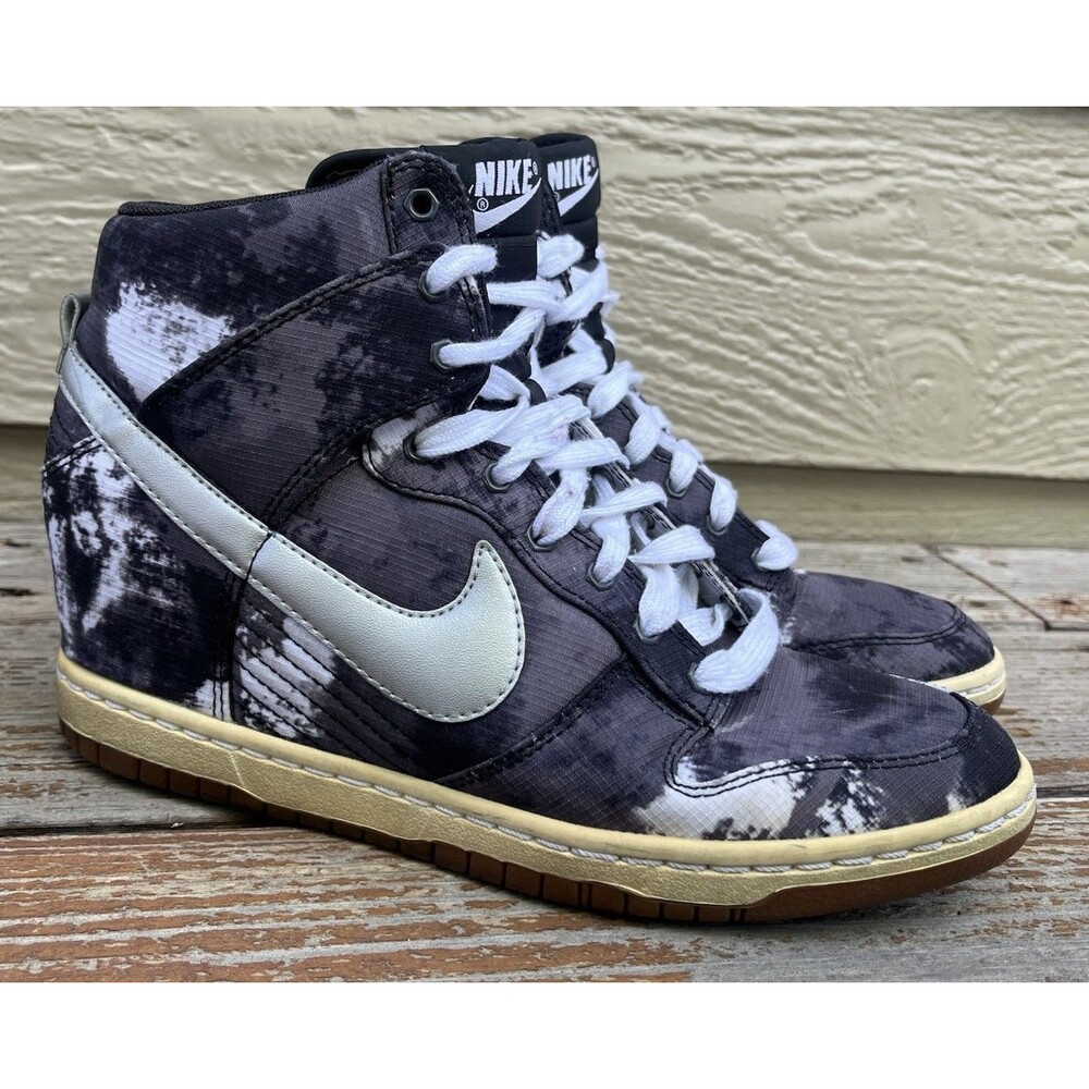 Nike Dunk Sky Hi High Women's 8 Hidden Wedge Sneakers Black/Gray 543258-004 - Picture 2 of 12